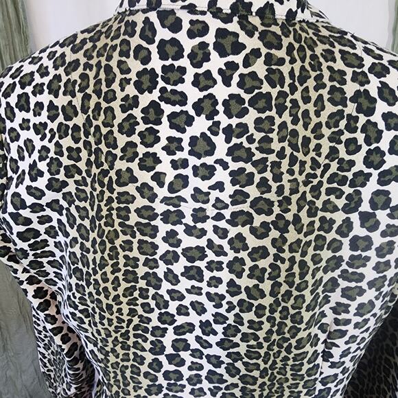 Harmony & Vine Brown and Green Animal Print Button Up Long Sleeve Blouse Size L - Picture 4 of 5